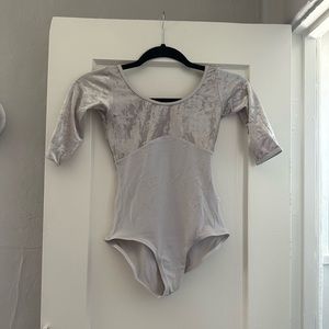 Half sleeve yumiko leo